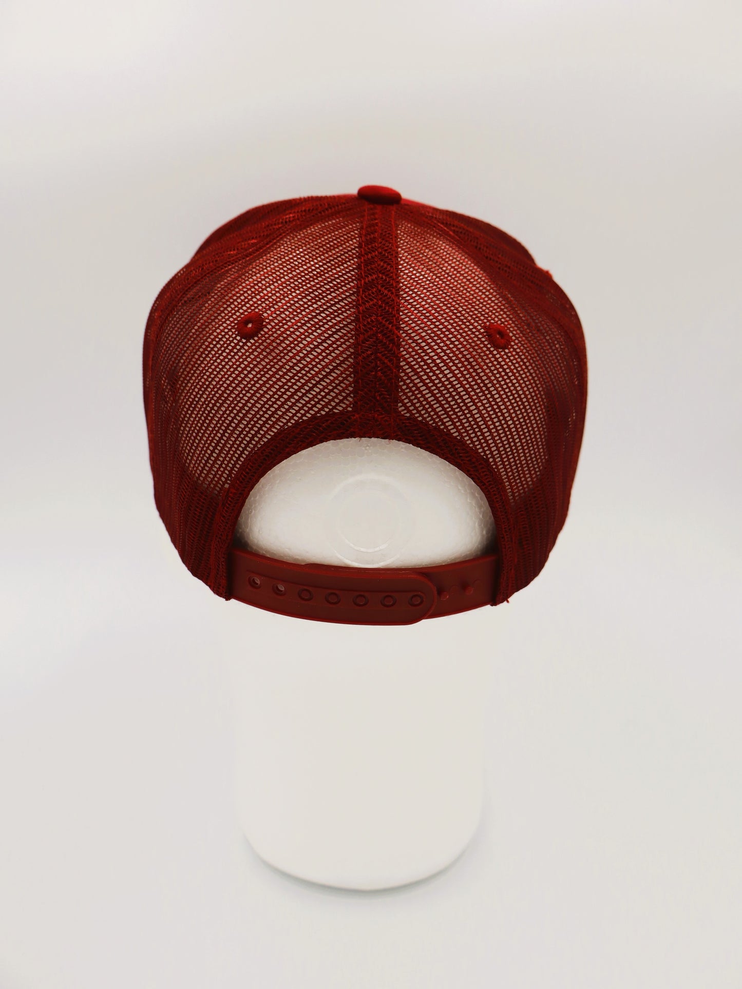 Decky Classic Cardinal 5-Panel Retro Trucker Cap